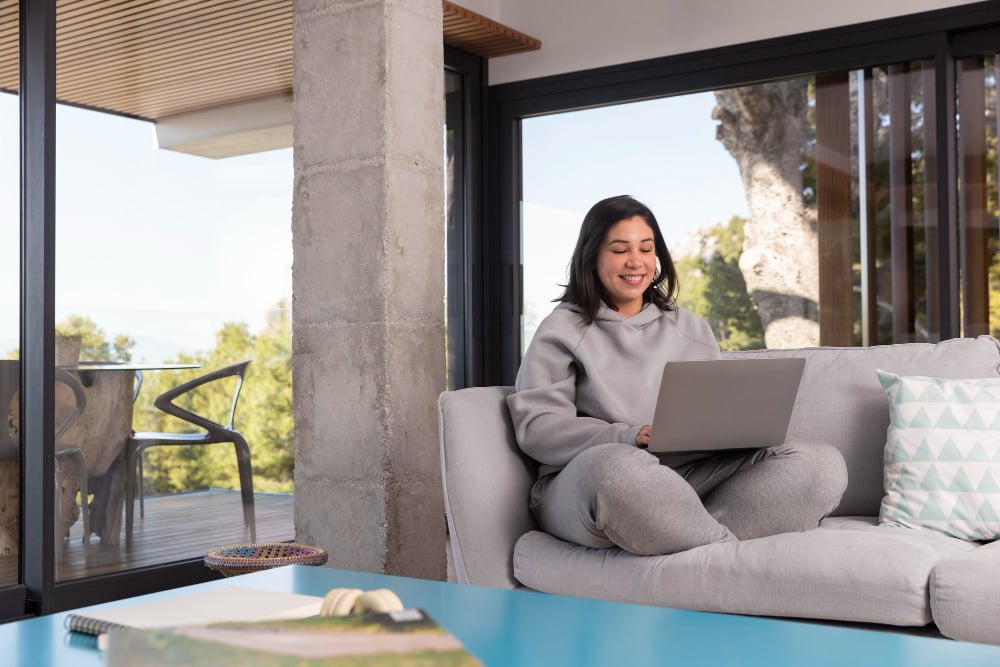 How to Improve Employee Engagement in Hybrid Teams