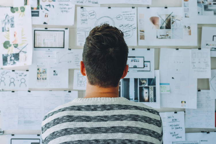 Implementing a 30 60 90 Day Plan with HCM Software for New Employee Success