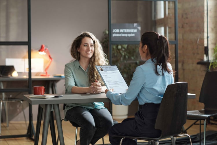 Employee Onboarding Process: A Step-By-Step Guide