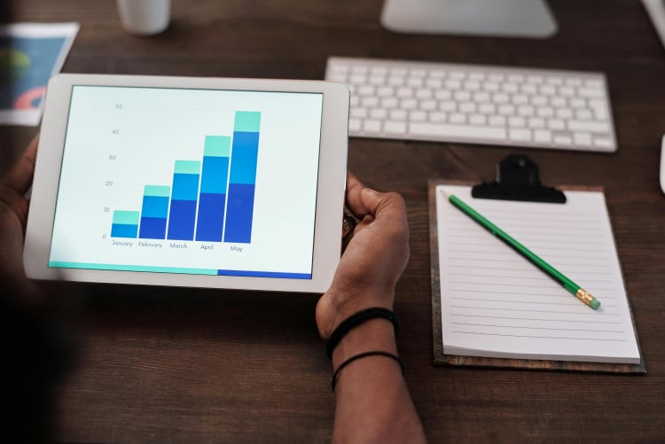 Harnessing Predictive Analytics in HR to Navigate Workforce Challenges: Insights from Gartner's Latest Research