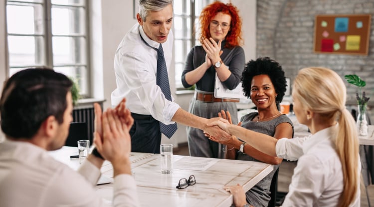 Incentivizing Success: Creative Reward System for Employees to Motivate and Retain Your Workforce