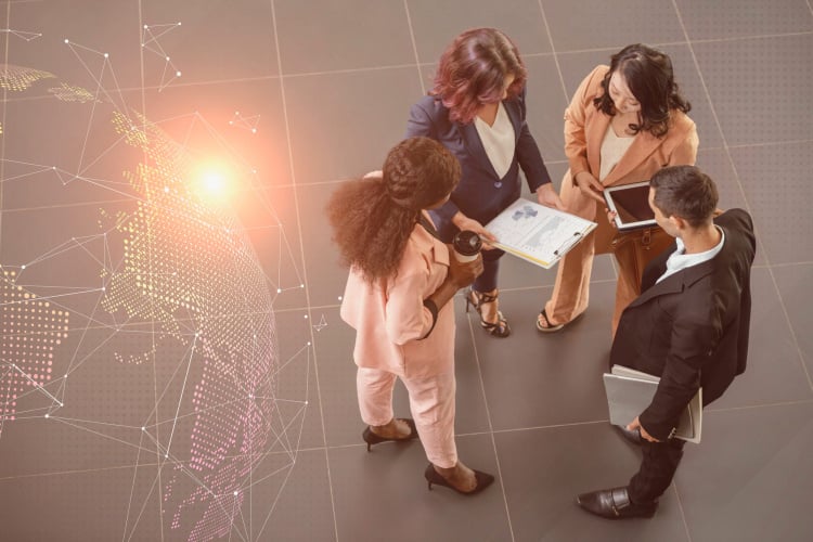 5 Benefits of Centralizing HR Functions in a Unified HCM