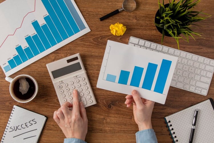 Payroll Software ROI | Calculate Your Savings & Benefits